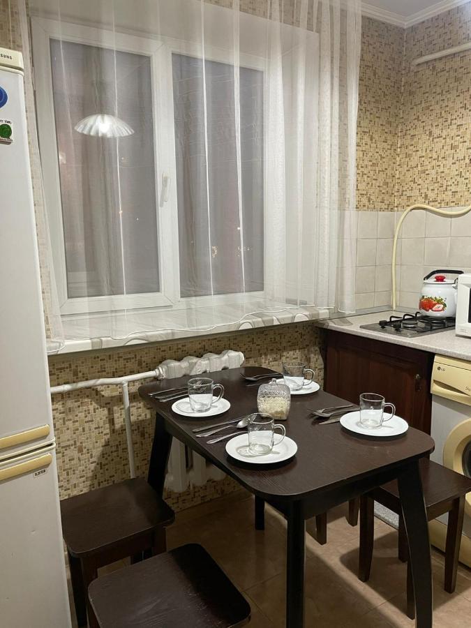 Квартира Рядом Арбата, Гоголя 92 Ałma Ata Zewnętrze zdjęcie