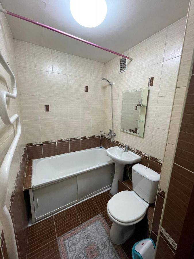 Квартира Рядом Арбата, Гоголя 92 Ałma Ata Zewnętrze zdjęcie